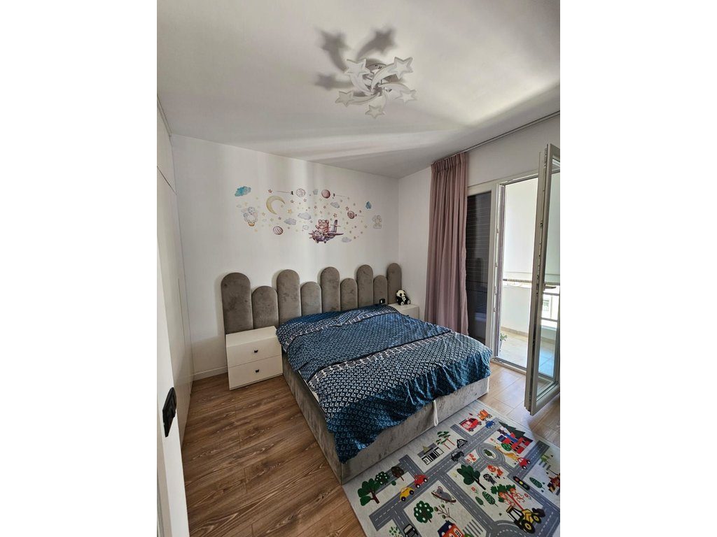 Shitet super apartament modern tek Rrethi i Astirit!