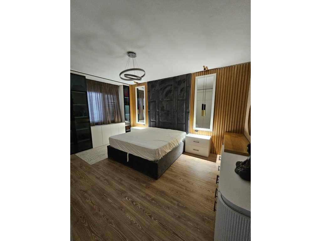 Shitet super apartament modern tek Rrethi i Astirit!