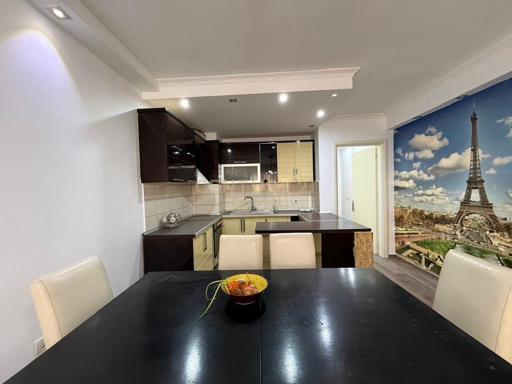 Apartament në shitje 2+1 tek Pallatet Çabej