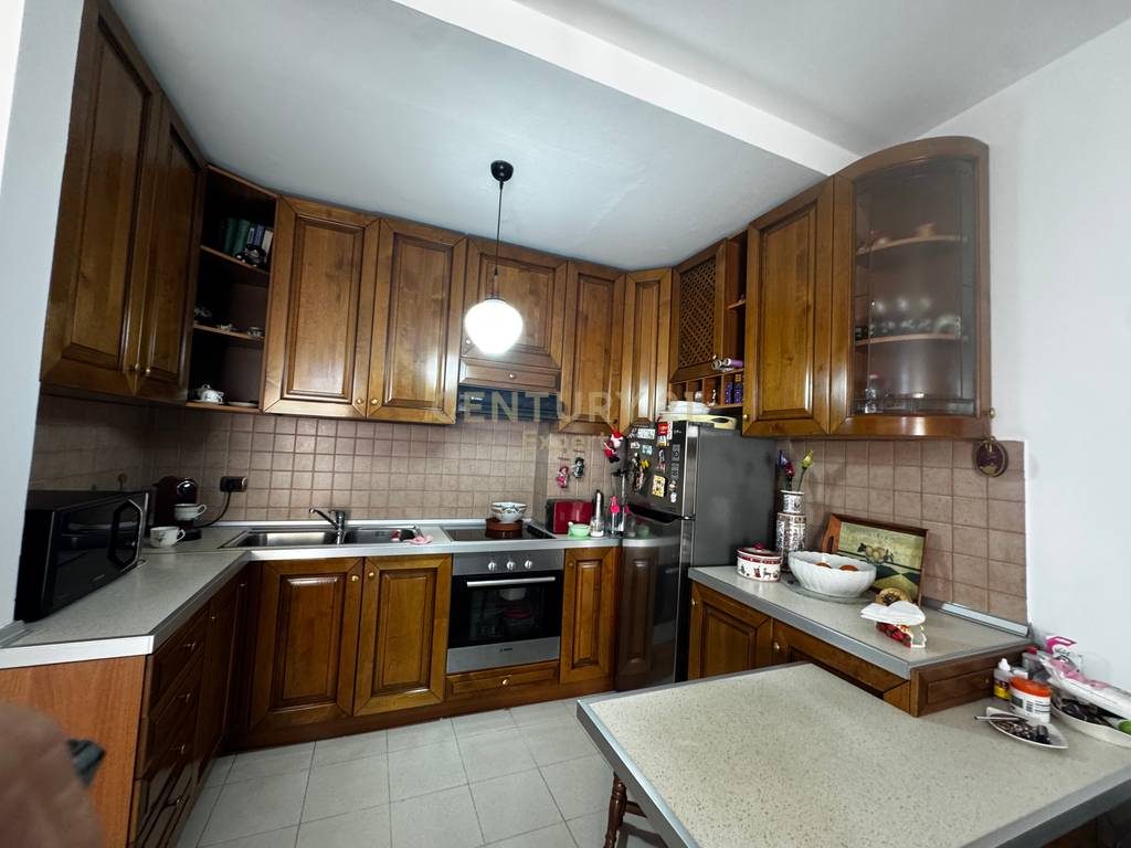 SHESIM APARTAMENT 2+1 TEK PAZARI I RI!