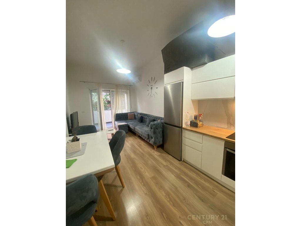 SUPER APARTAMENT ME QIRA 1+1 NE FILLIM TE RRUGES PETI, LIQENI I THATE