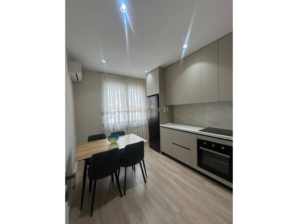 🏡 Jepet me qira apartament 1+1-Rruga e Durresit