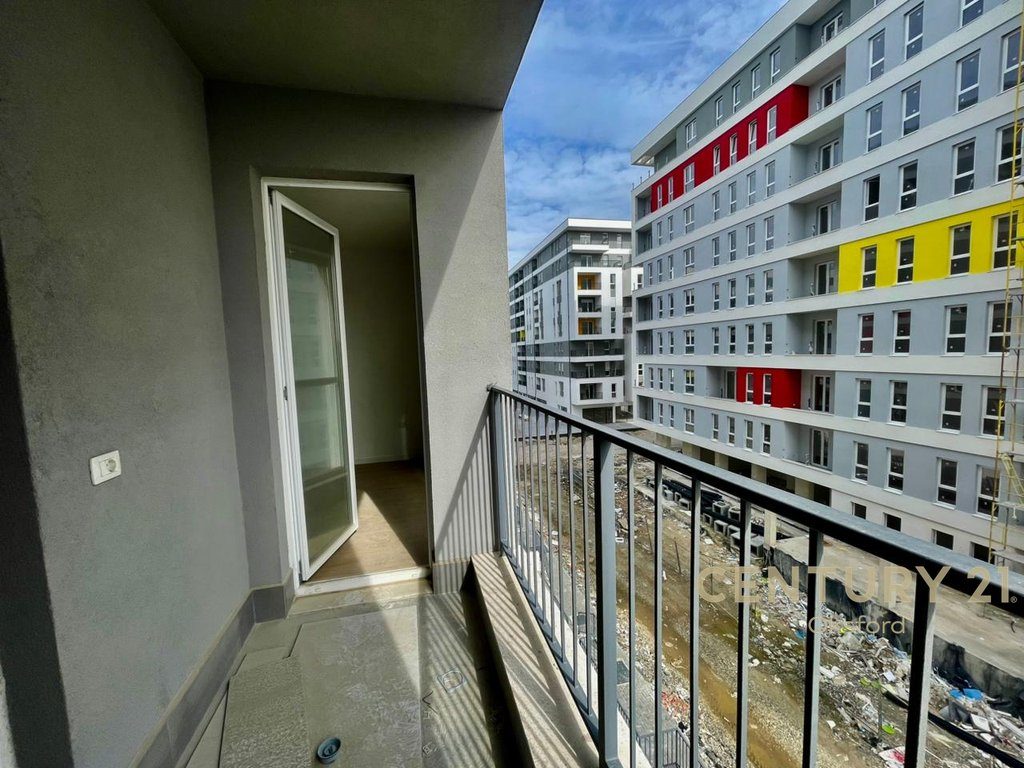 Apartament 2+1+2 + Parkim per shitje tek Univers City!