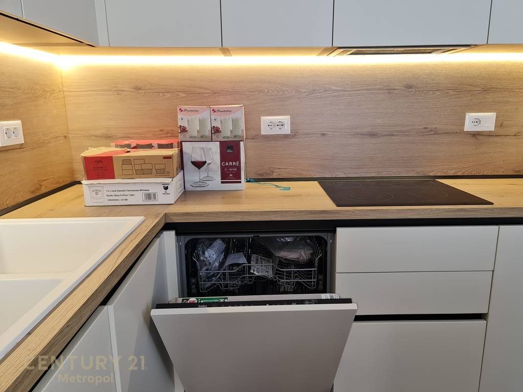 Apartament luksoz per qira 2+1+2 tek Trio Tower – i sapo arreduar, DON BOSKO.