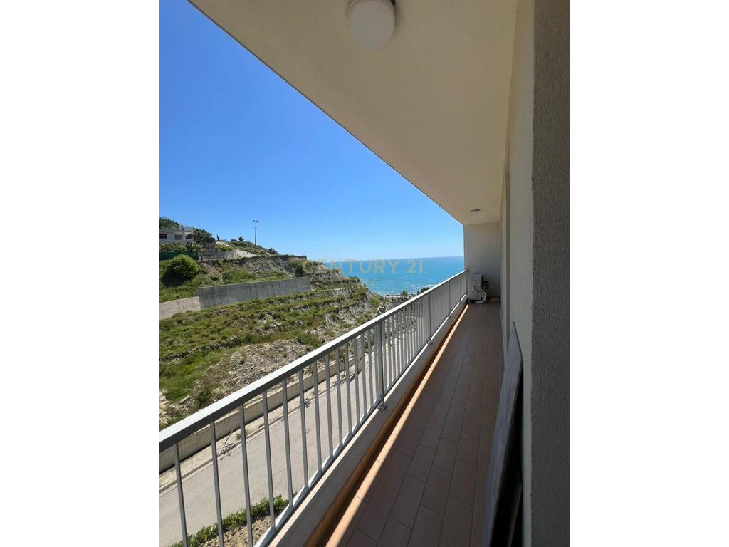 JEPET ME QIRA APARTAMENT 2+1+2 ME PAMJE DETI NE CURRILA ,DURRES !!!