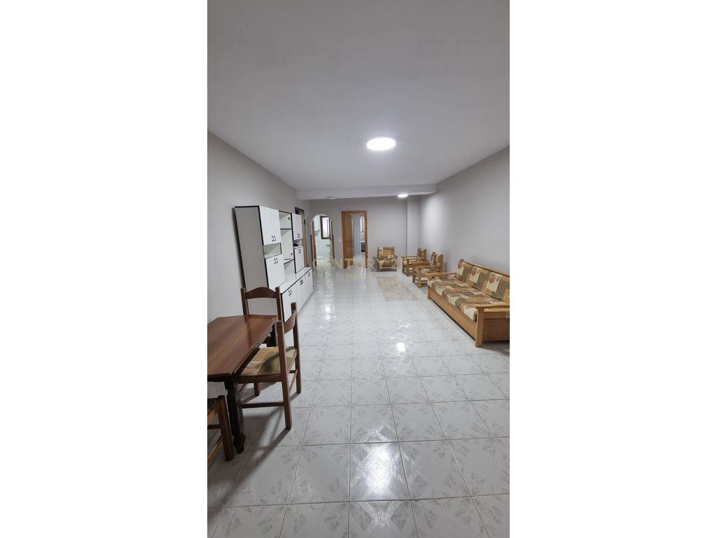 Apartament 2+2 Me Qira në Myslym Shyri, Tiranë - 600€