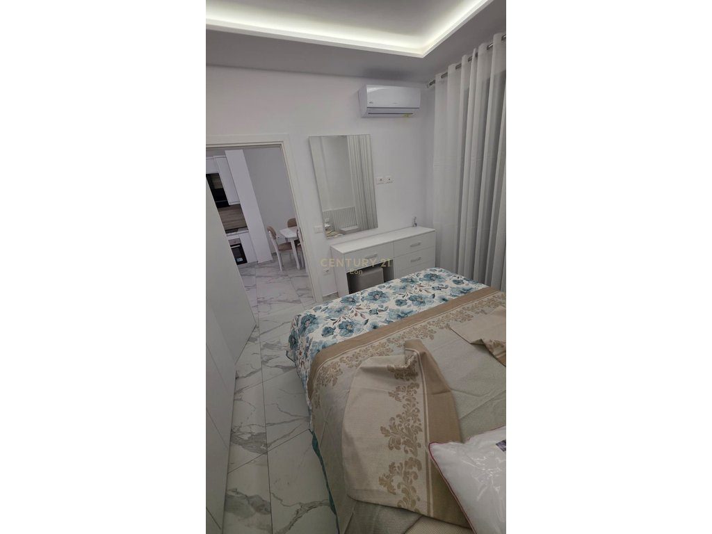 Apartament 1+1 Për Shitje tek Hotel Grint,Golem !