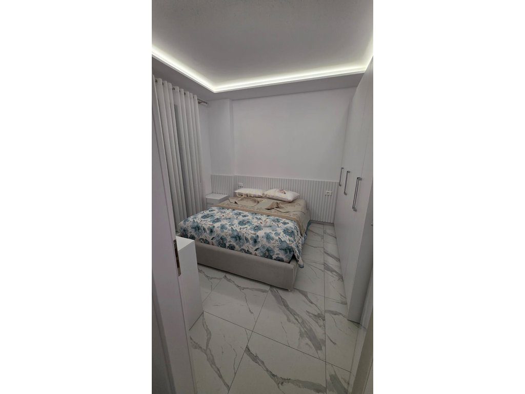 Apartament 1+1 Për Shitje tek Hotel Grint,Golem !