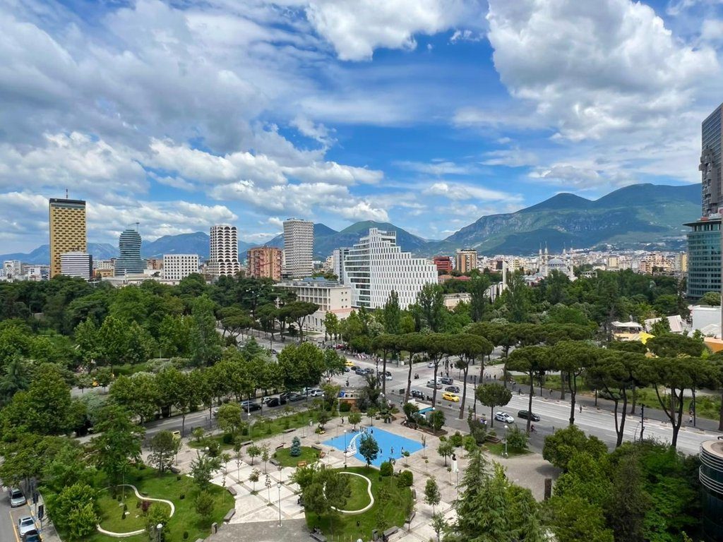 QIRA, APARTAMENT PREMIUM 1️⃣➕1️⃣ me PAMJE FANTASTIKE, KULLAT BINJAKE‼️