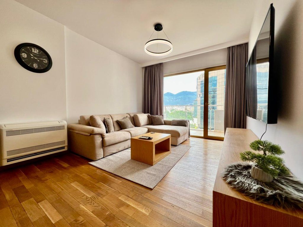 QIRA, APARTAMENT PREMIUM 1️⃣➕1️⃣ me PAMJE FANTASTIKE, KULLAT BINJAKE‼️
