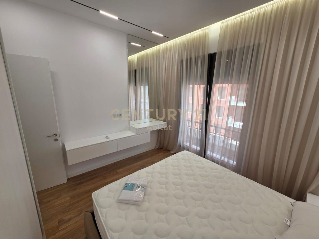 Jepet me qira apartament 1+1+post parkimi tek Kompleksi Delijorgji