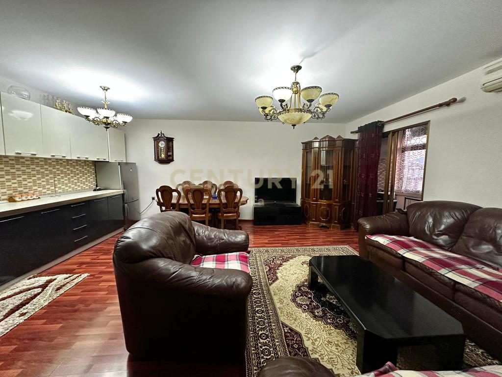 Apartament 2+1 per Qira  tek Mine Peza!
