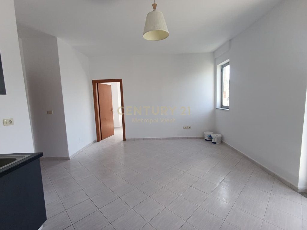 APARTAMENT 1+1 PER QIRA NE ASTIR !