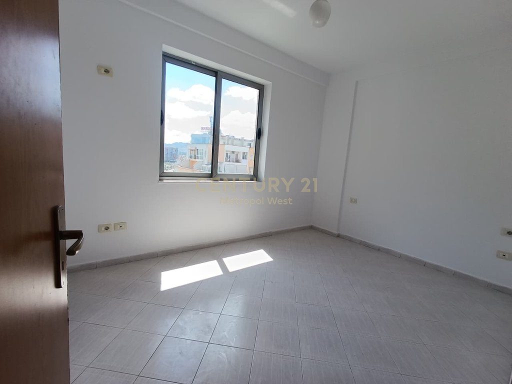 APARTAMENT 1+1 PER QIRA NE ASTIR !