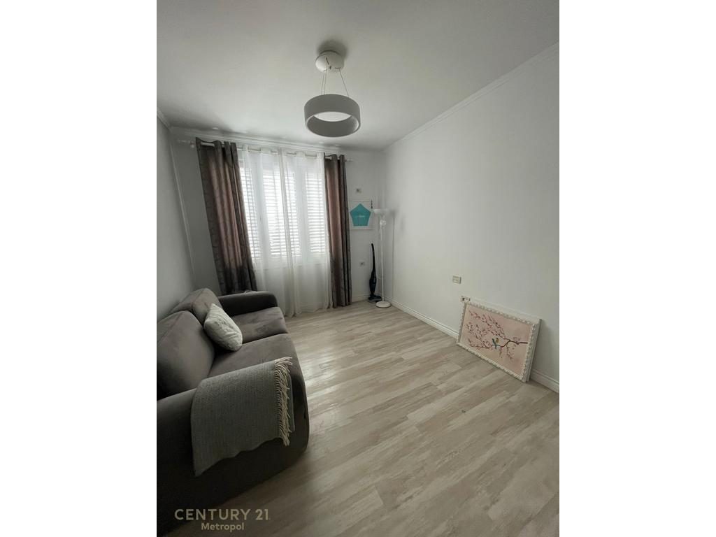 MYSLYM SHYR, APARTAMENT 2+1 PER QIRA!