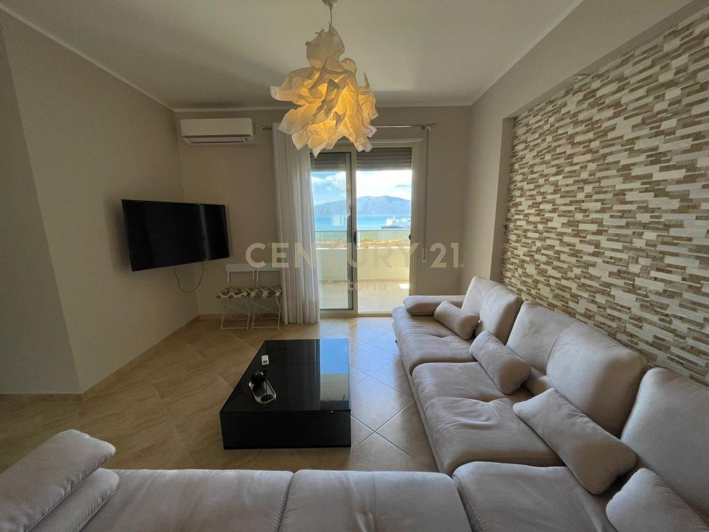 APARTAMENT 2+1 ME PAMJE PANORAMIKE NGA DETI – LUNGOMARE, VLORË