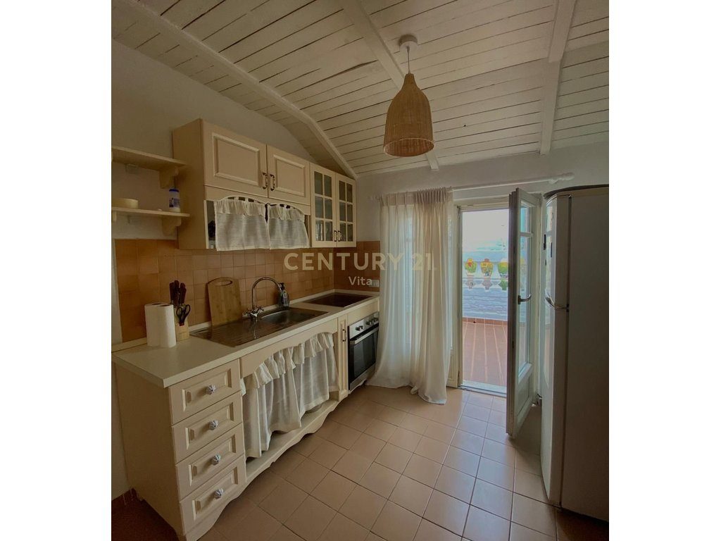 Shitet Duplex në Qendër të Durrësit !