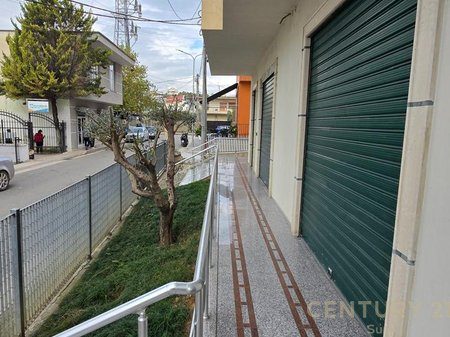 Ambient komercial per qira te “Albulena Residence “ne Paskuqan