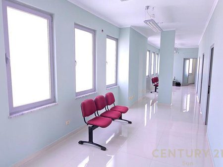 Ambient komercial per qira te “Albulena Residence “ne Paskuqan
