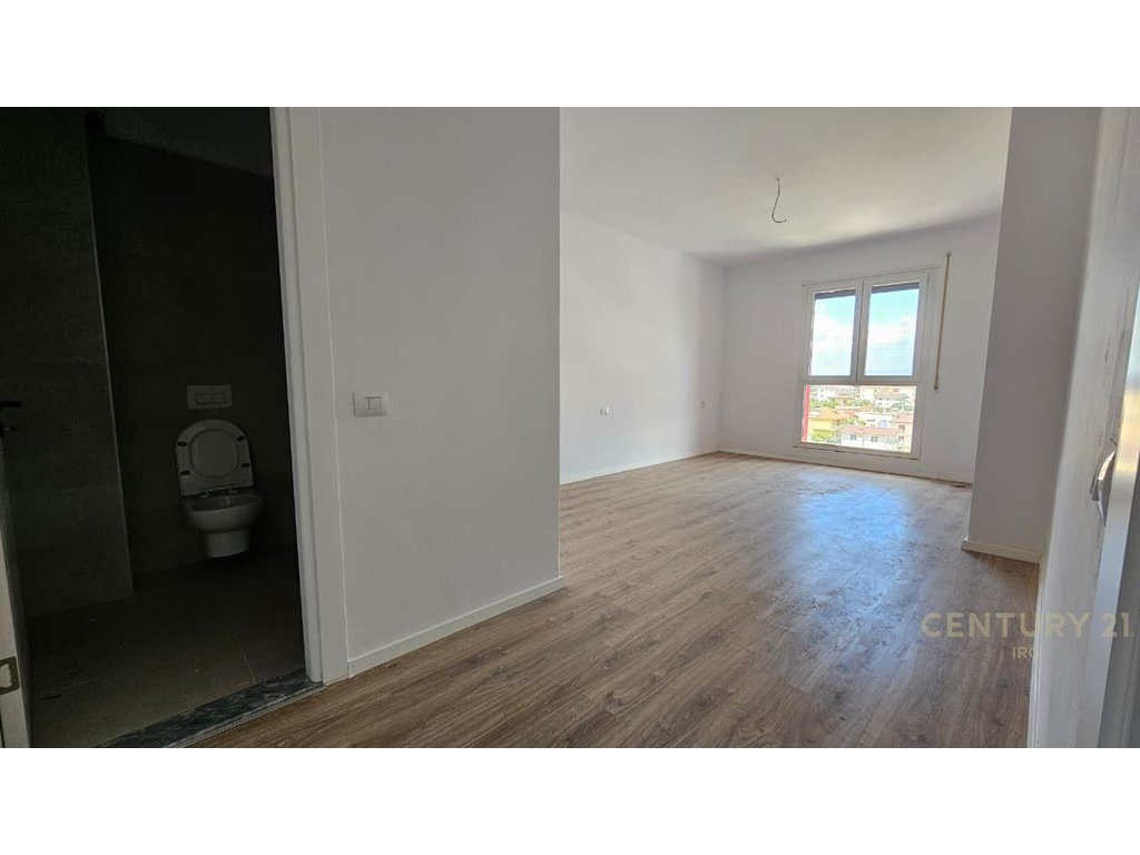 APARTAMENT 2+1+POST PARKIMI  TEK COLOR SPLASH NE PASKUQAN!