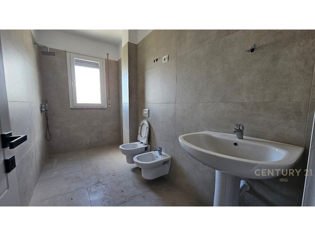 APARTAMENT 2+1+POST PARKIMI  TEK COLOR SPLASH NE PASKUQAN!
