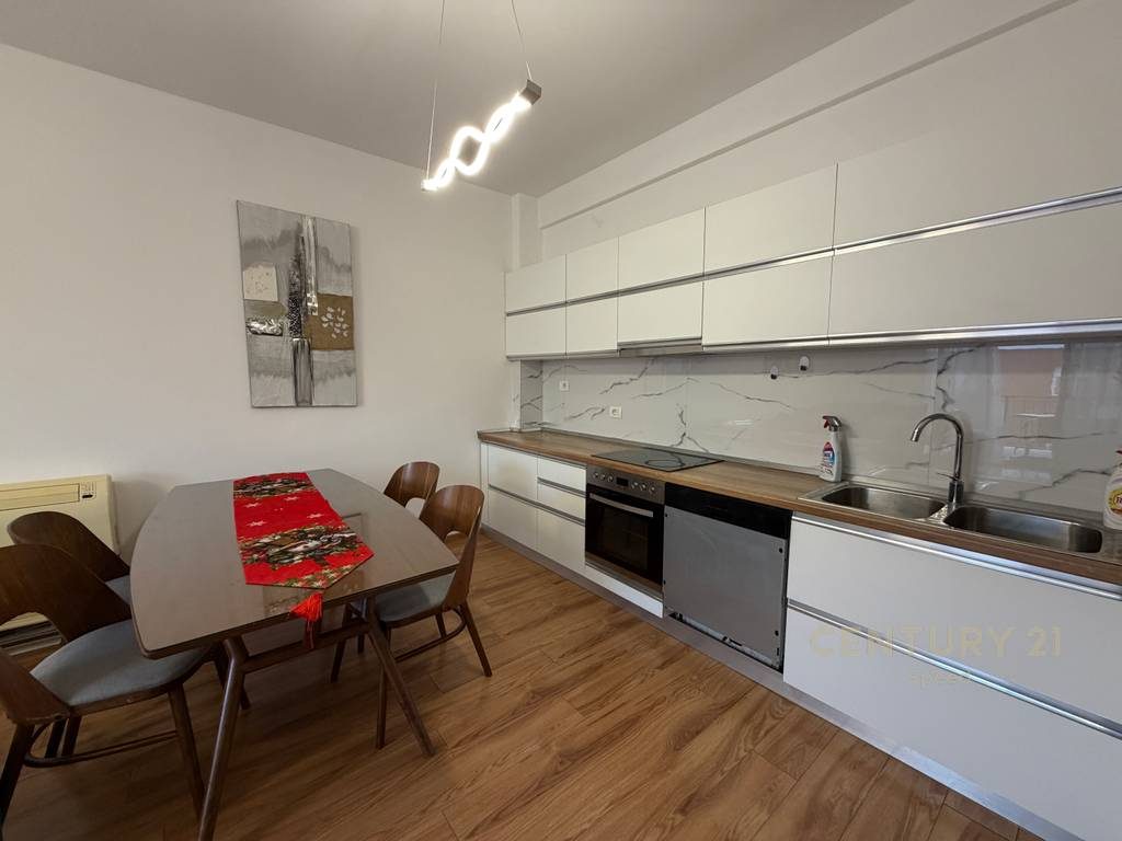 Apartament 2+1+2 me qira ne kompleksin Green City, Unaza e Re!