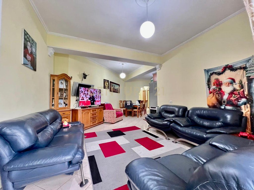 QIRA, APARTAMENT 3+1+2, GLOBE / RRUGA KAVAJËS‼️