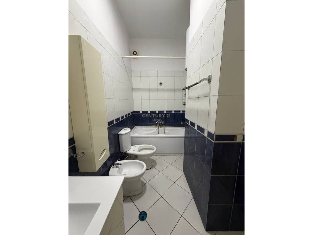 Apartament 1+2 Me Qira në Astir, Tiranë - 350€ | 71 m²