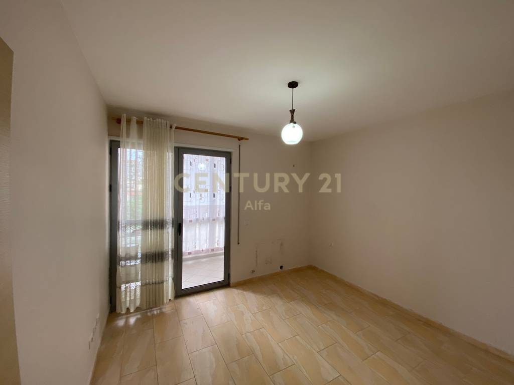 Apartament 3+1+ Garazhd me qira, Don Bosko .