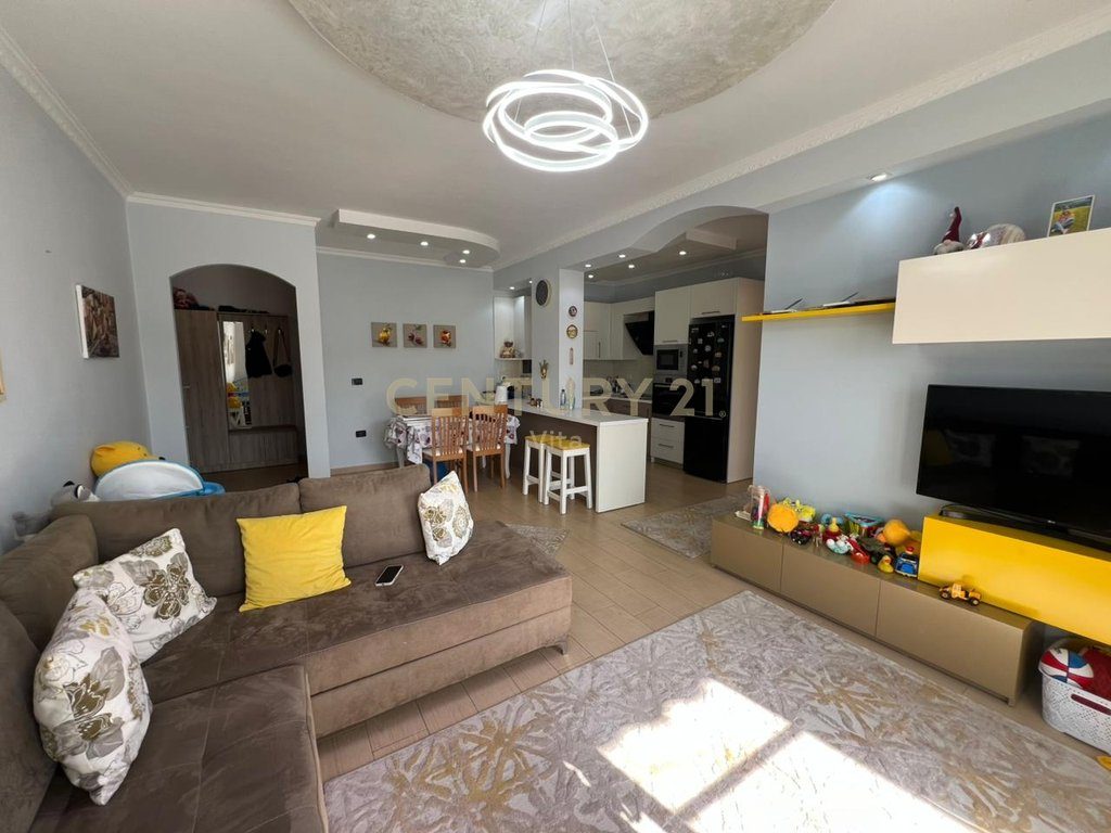 SHITET APARTAMENT 2+1+2 – Tek Ish-URT–117m² , Durres !!!