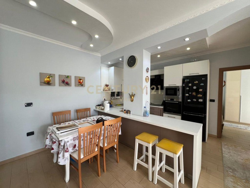 SHITET APARTAMENT 2+1+2 – Tek Ish-URT–117m² , Durres !!!