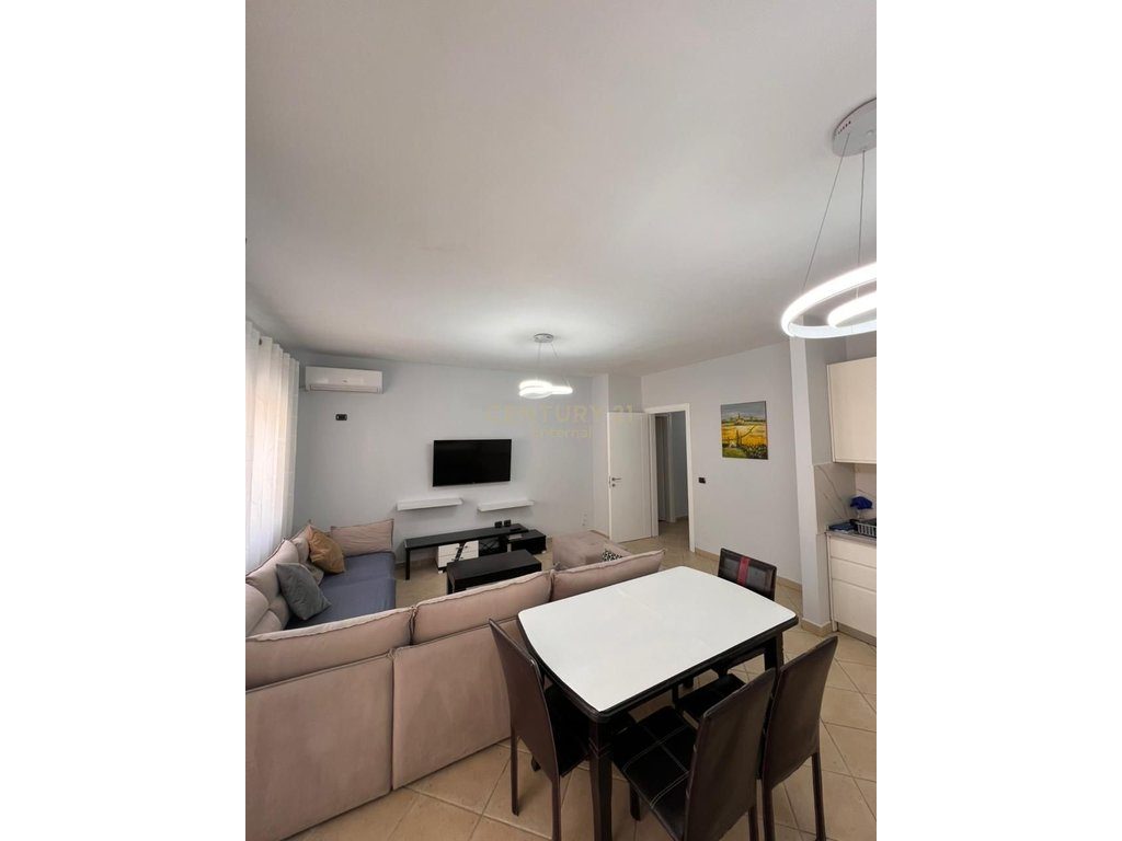 Apartament 2+1+2 me Qira te Rruga e Barrikadave, pranë Prokurorisë!