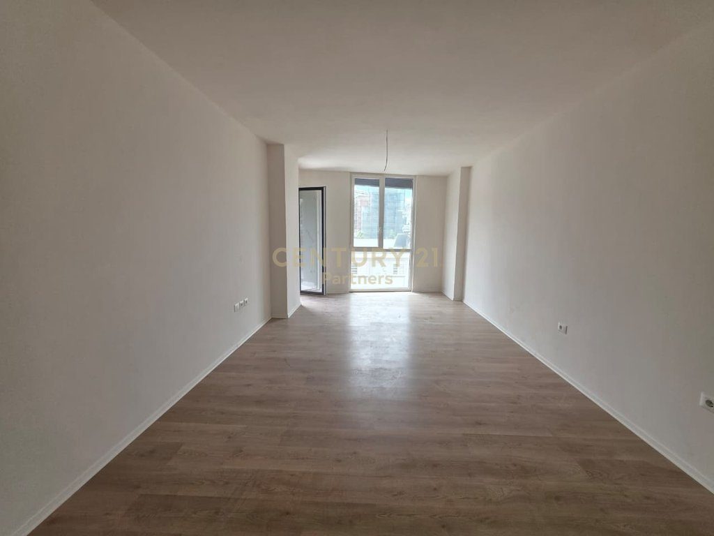 APARTAMENT 2+1 + POST PARKIMI TEK ALBULENA RESIDENCE, PASKUQAN.