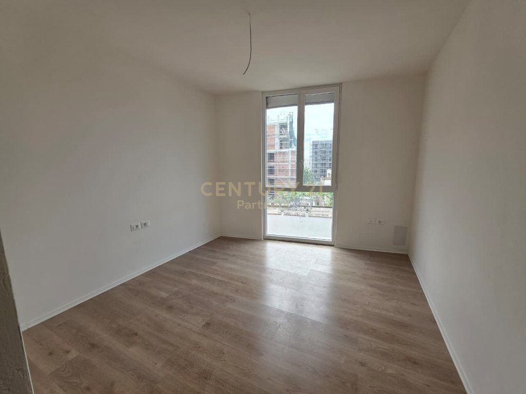APARTAMENT 2+1 + POST PARKIMI TEK ALBULENA RESIDENCE, PASKUQAN.