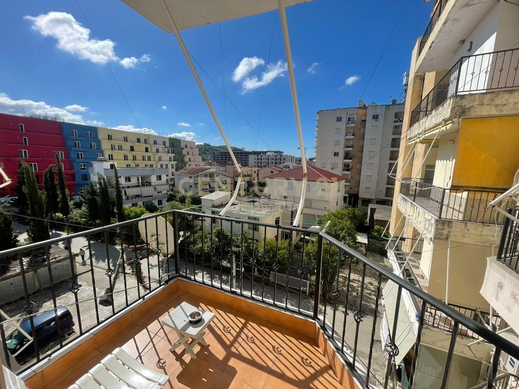 SHITET APARTAMENT 1+1 NE GOLEM TE RRUGA E GJUZEVE / DURRES
