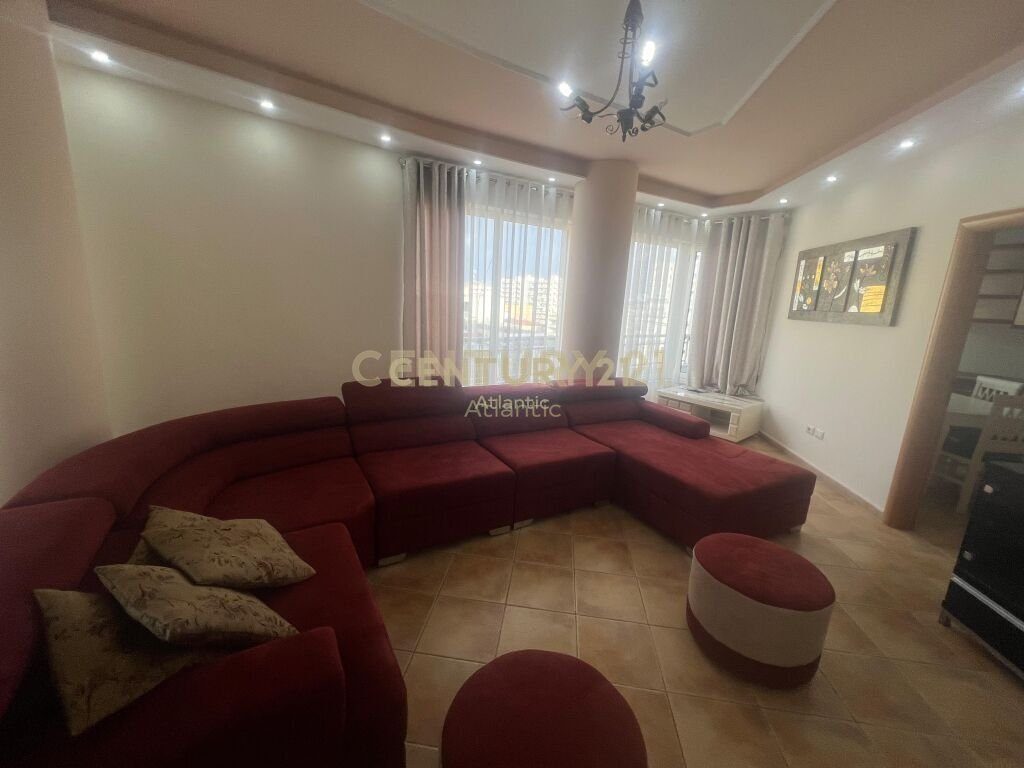 APARTAMENT PER SHITJE   NE QENDER TE DURRESIT 2+2TUALETE +2 BALLKONE !