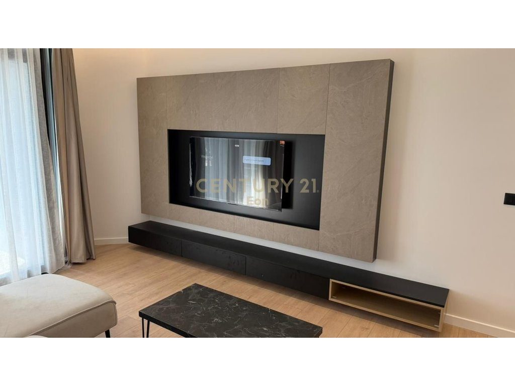 Apartament luksoz 2+1+2+garazh per qira tek White Hill Residence!