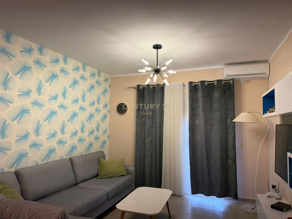 Jepet me qira apartament 1+1 në Lungomare, vijë e dytë!