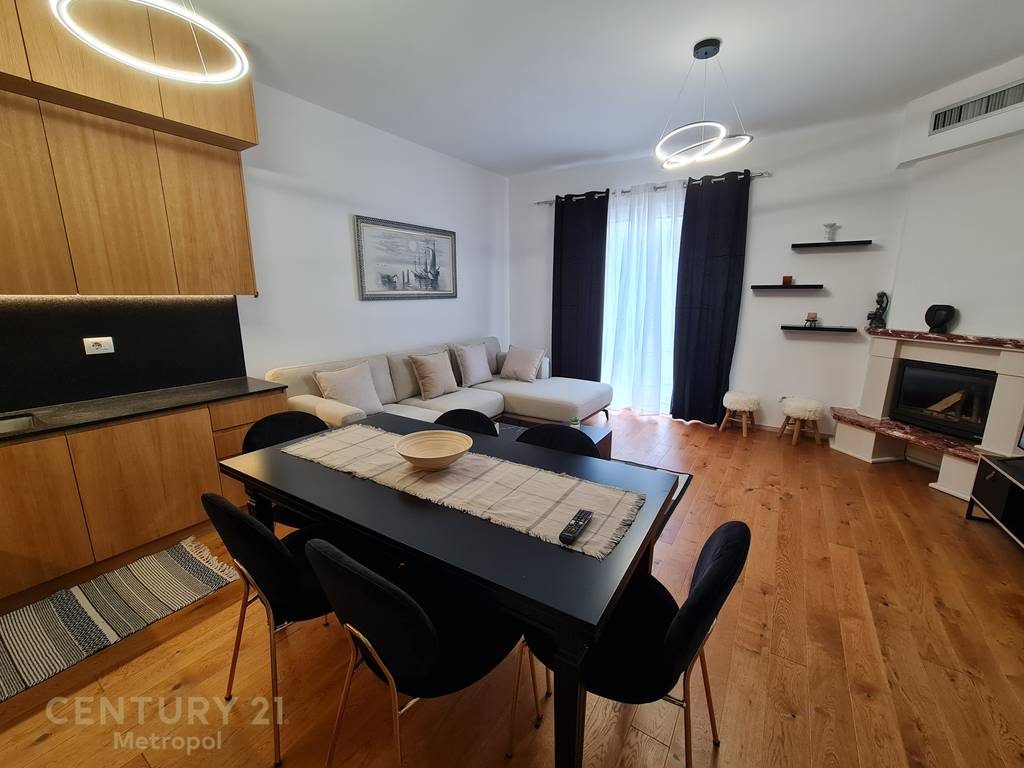 Jepet me qira apartament 2+1+2 në Rezidencën Private Petrelë
