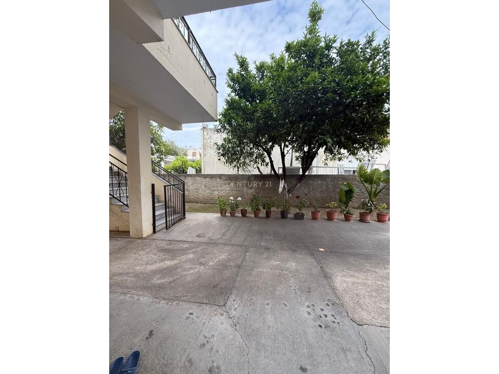 SHITET SHTËPI PRIVATE 2-KATËSHE – LAGJJA “KUSHTRIM”, VLORË