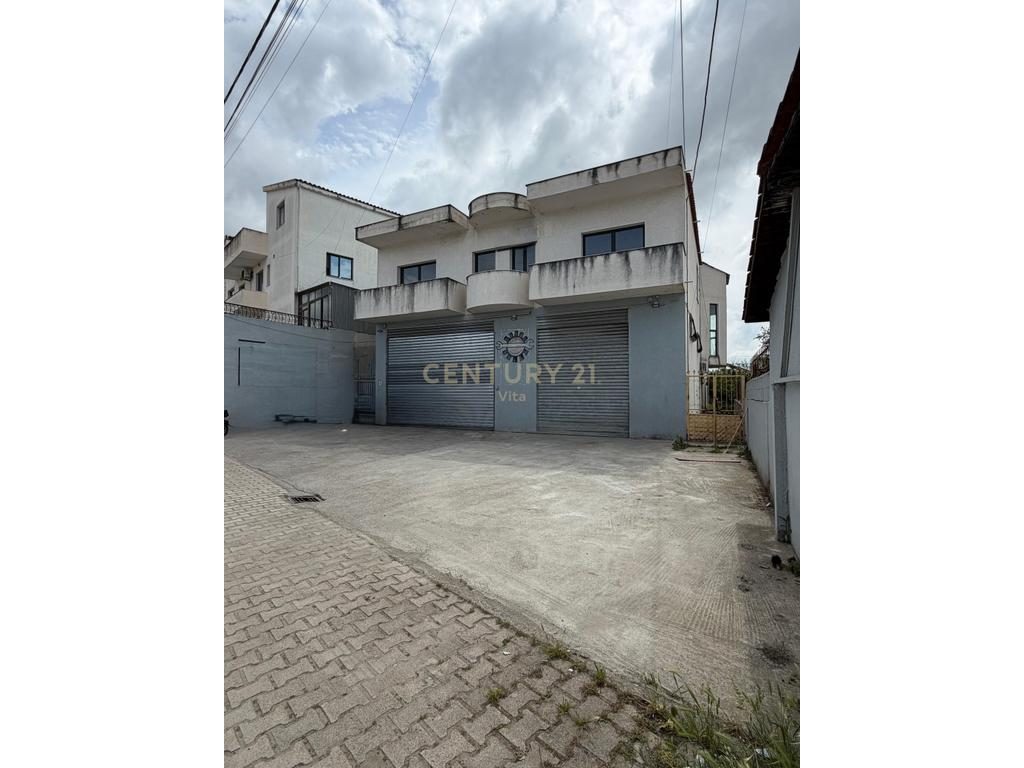 Ambient Komercial  me Qira në Shkozet, Durrës!