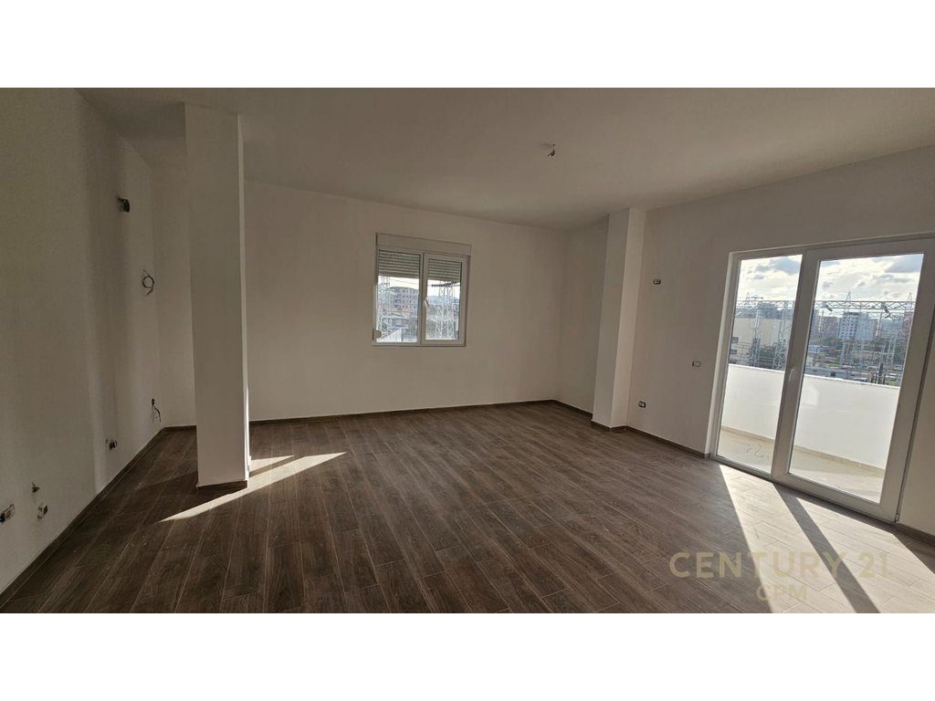 Apartament 2+1 Per Shitje Prane Bulevardit Te Ri!