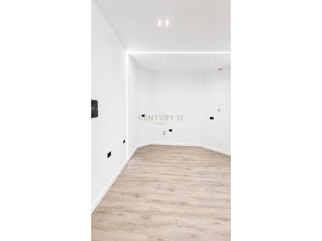 Shitet apartament 1+1 në Lungomare, Vlorë – një mundësi perfekte për banim ose investim!