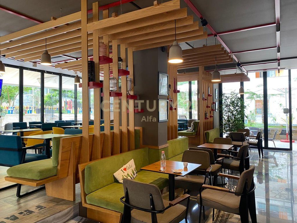 Shitet Ambient Bar-Kafe në Fresk, i Mobiluar !