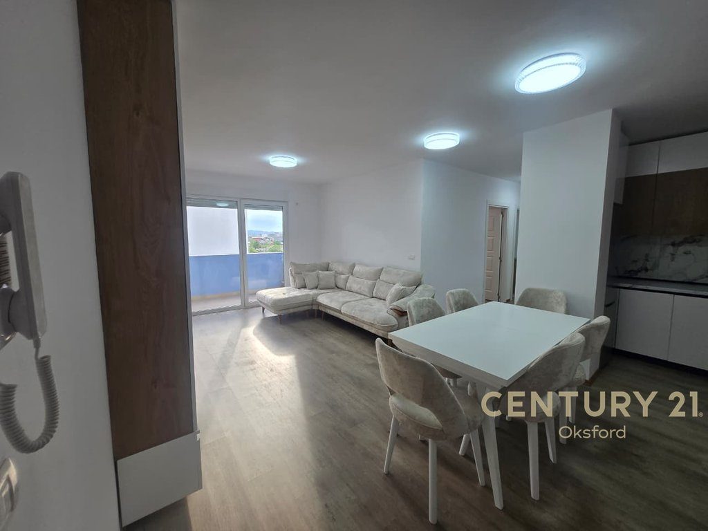 APARTAMENT ME QIRA 2+1+2T NE ZONEN E 5 MAJIT