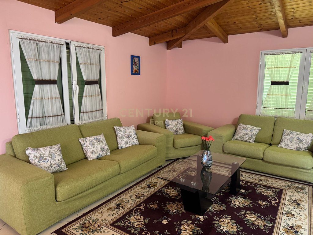 JEPET ME QIRA APARTAMENT 1+1 ME PAMJE DETI NE PLAZH, DURRES !