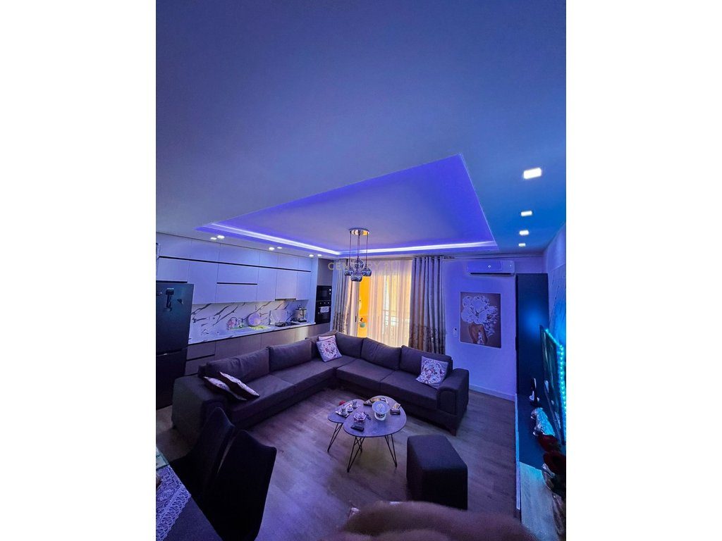 Shesim Apartament 2+1+2 në Shkozë , Tek Kompleksi Tom Doshi