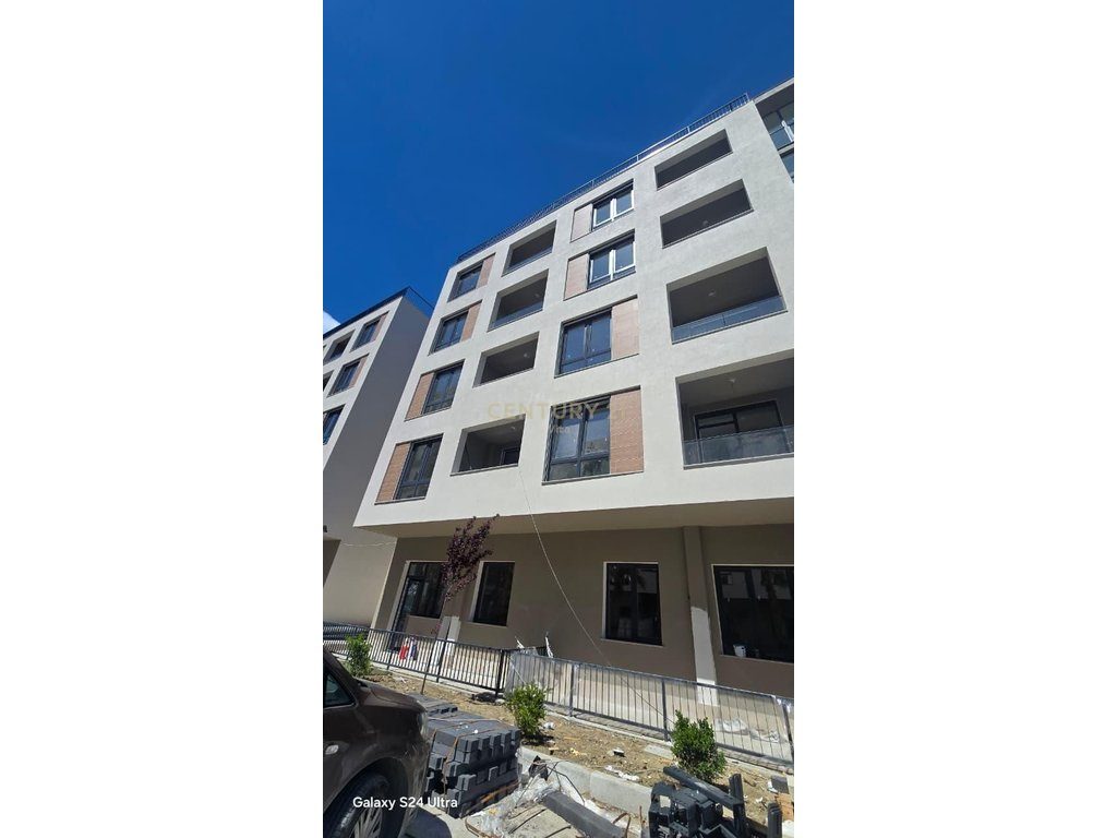 SHITET  APARTAMENT 1+1 + POST PARKIMI  TEK RESIDENCA  LOREDIS , QERRET !!!