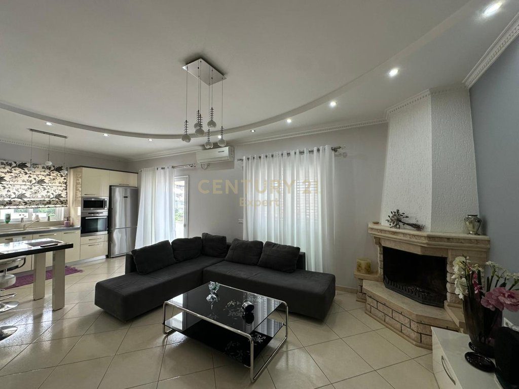 Apartament 3+1+2 Per Qira Tek Vilat Gjermane.