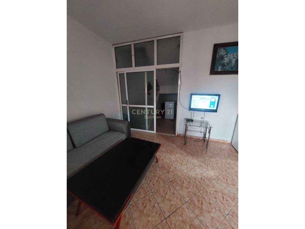 SHITET SHTEPI 2 KATESHE 153 M2 NE KODER BABRRU